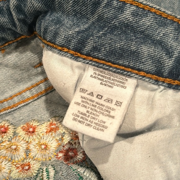 Free People Embroidered Jeans - Picture 6 of 6